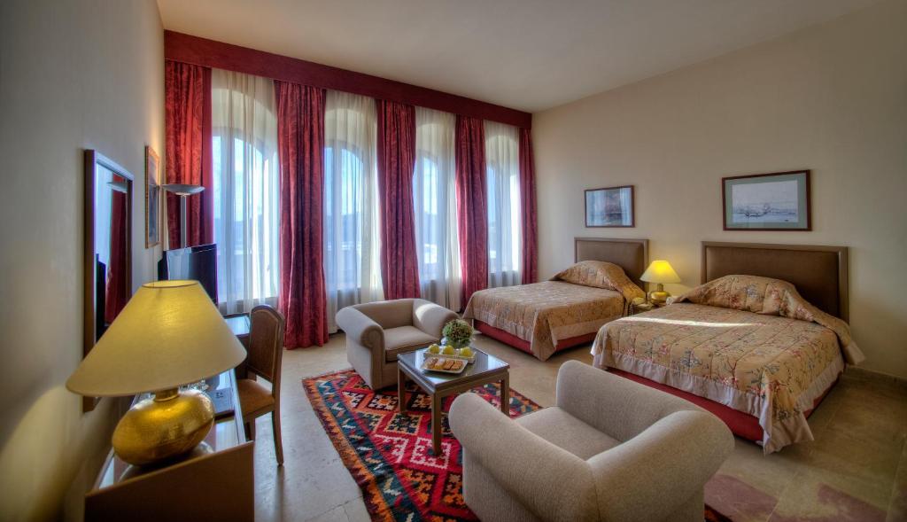 Mir Amin Palace Beit ed-Dine Pokoj fotografie