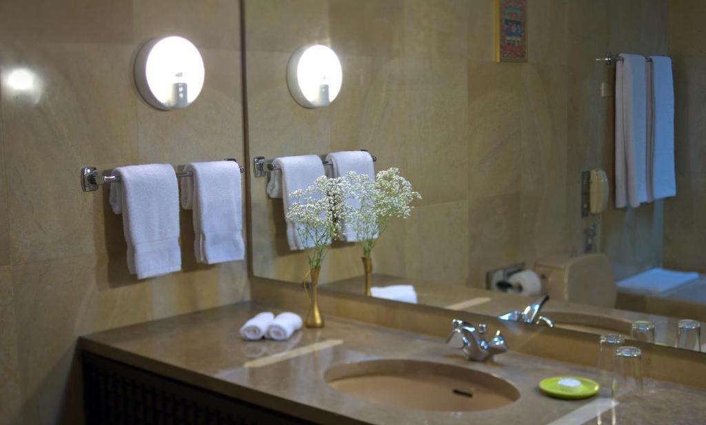 Mir Amin Palace Beit ed-Dine Pokoj fotografie